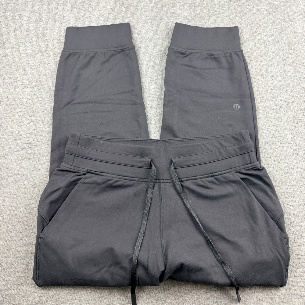 Lululemon On the Fly Women's Size 6 Jogger 7/8 Pant Black Luxtreme LW6BEWS